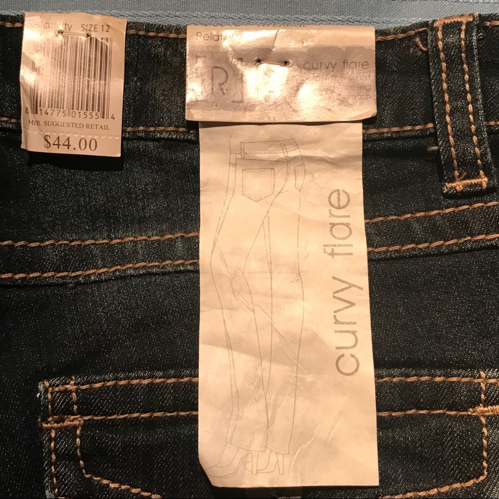 Relativity Curvy Flare Leg Stretch Jeans - Picture 6 of 8